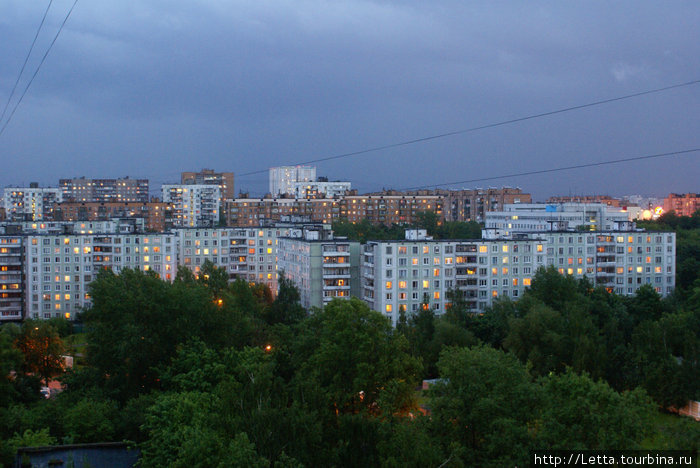 Июньская гроза в небе над Москвой Москва, Россия