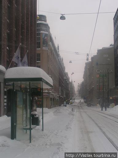 Улицы засыпаны основательно Хельсинки, Финляндия