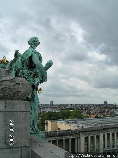 Смотровая площадка музея открывает вид на город Брюссель, Бельгия