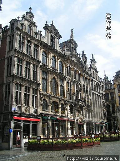 Все здания похожи, но каждое особенное Брюссель, Бельгия