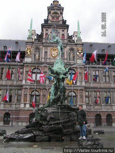 Фонтан Победа над великаном Антверпен, Бельгия