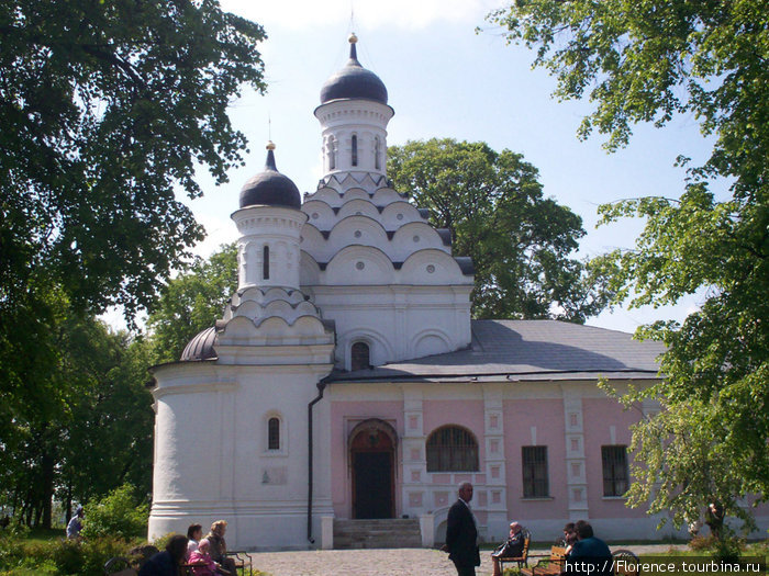 Храм Троицы в Хорошеве Москва, Россия