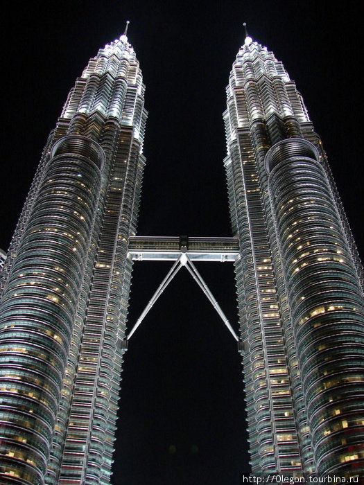 Башенки-близняшки Куала-Лумпур, Малайзия