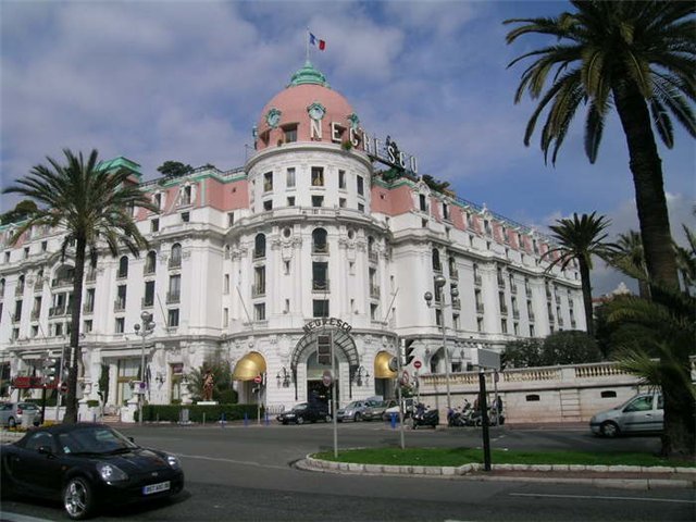 Отель-музей Негреско / Hotel Le Negresco