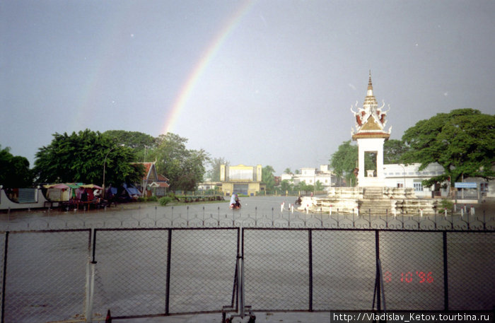 Две радуги Камбоджа
