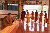 Совещание в буддистском храме