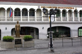 Старое здание в районе Интрамурос