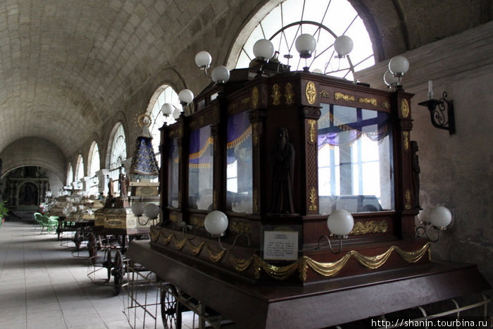 Коллекция катафалков Манила, Филиппины