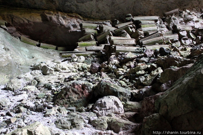 Гробы в пещере Сагада, Филиппины