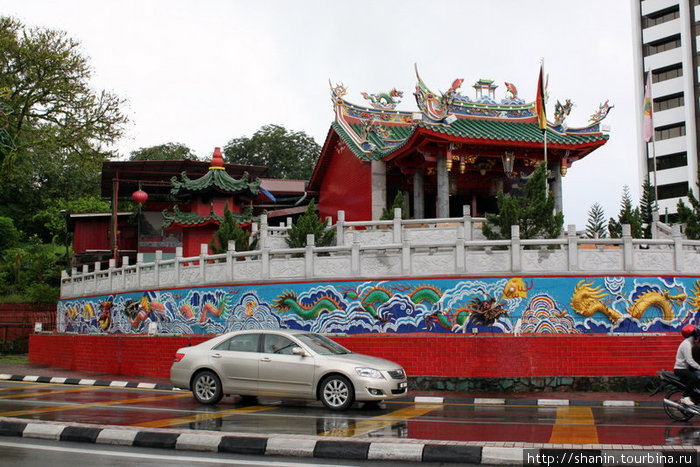 Китайский храм Кучинг, Малайзия