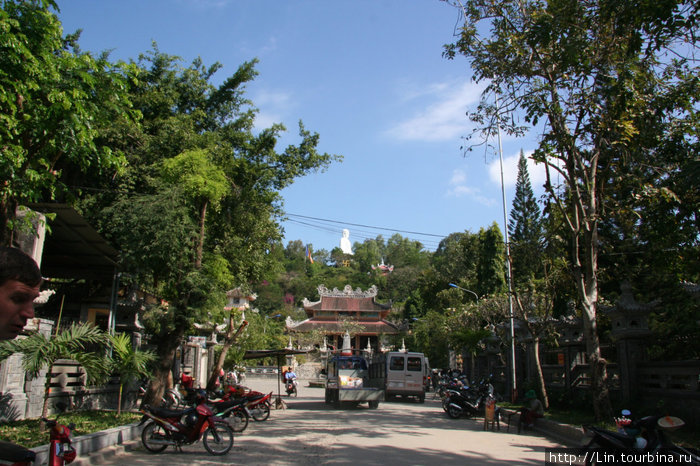 Пагода Лонгшон Нячанг, Вьетнам