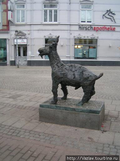 Памятник козлу! Бремен, Германия