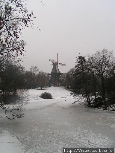 Зимний пейзаж с мельницей Бремен, Германия