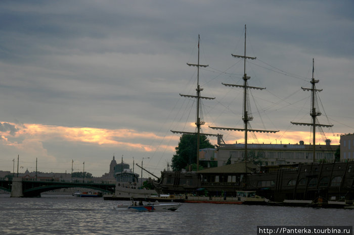 Красавица-Нева Санкт-Петербург, Россия