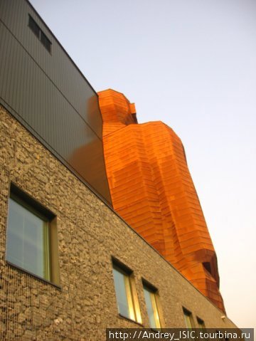 спина 5-этажного человека Лейден, Нидерланды