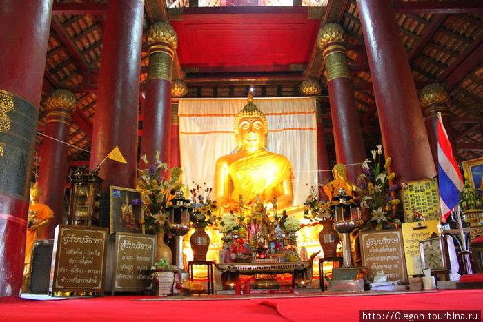 Будда смотрит на мир Таиланд