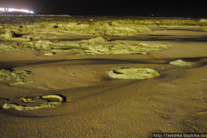 Песок на берегу во время грозы Лас-Грутас, Аргентина