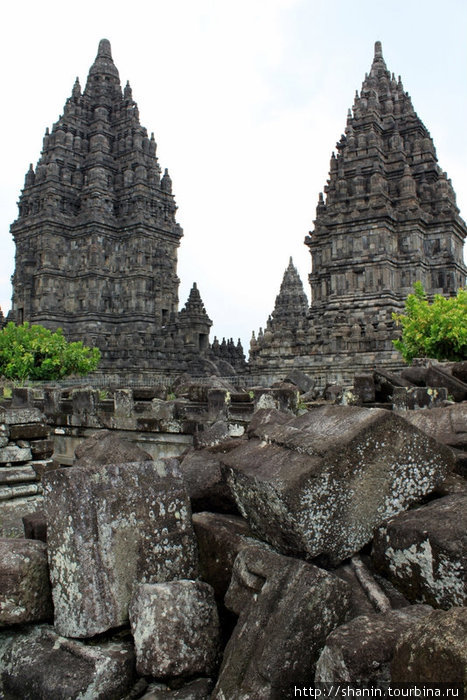 Два храма Джокьякарта, Индонезия