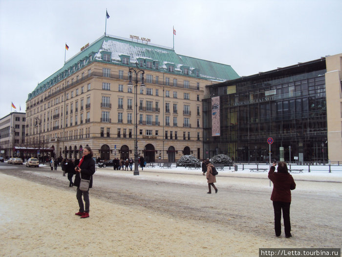 Прогулка от площади Александерплац до Рейхстага Берлин, Германия