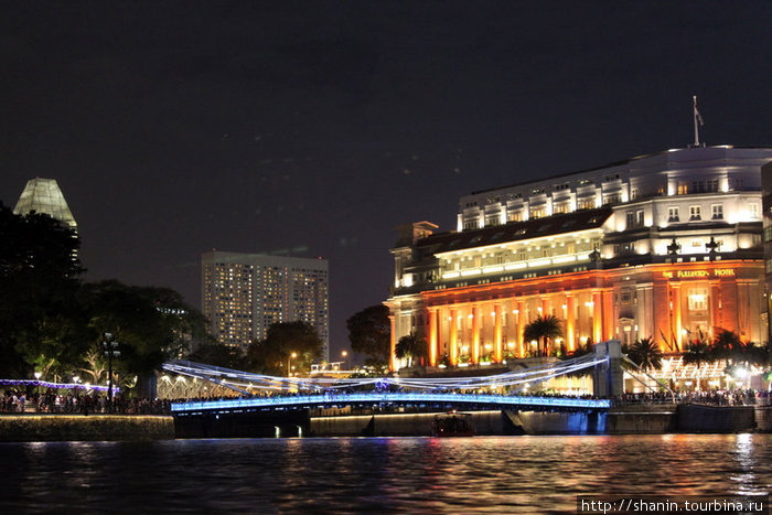 Отель Фуллертон и река Сингапур Сингапур (город-государство)