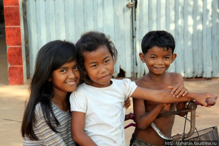 Дети Кахконг, Камбоджа