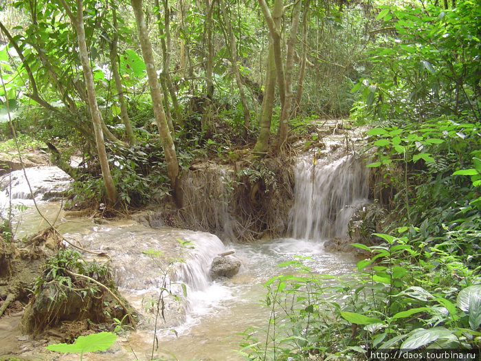 Водопад КунСи Провинция Луангпрабанг, Лаос