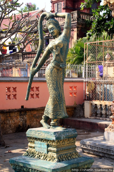 Матарани — богиня, спасавшая Будду Пномпень, Камбоджа
