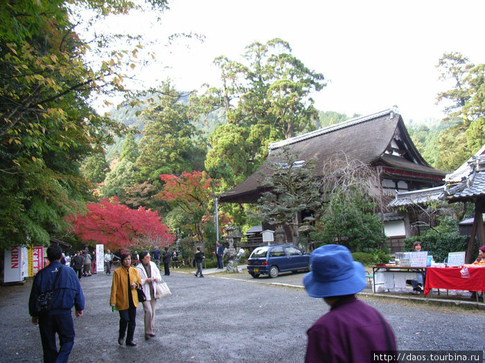 Кумирня Хиёси: Спускаясь с Энряку-дзи Префектура Сига, Япония
