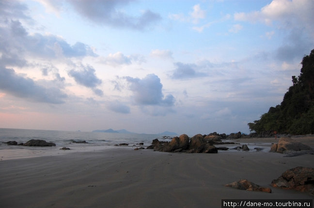 Жизнь на пляже Пханг-Нга, Таиланд