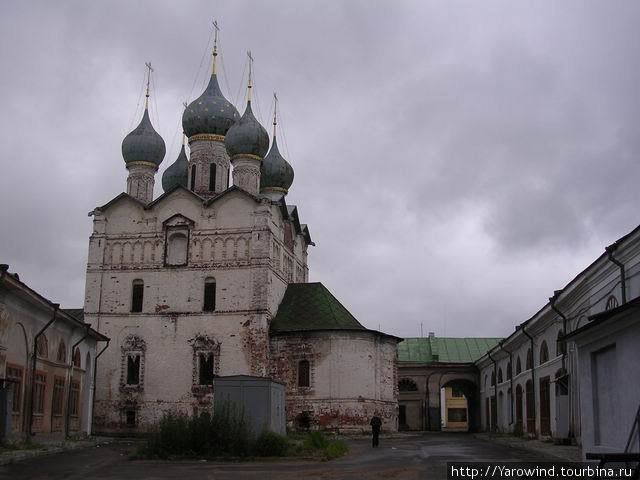 Церковь Спаса на Торгу Ростов, Россия