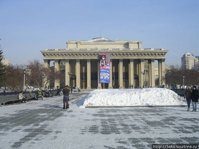 Здание театра Новосибирск, Россия