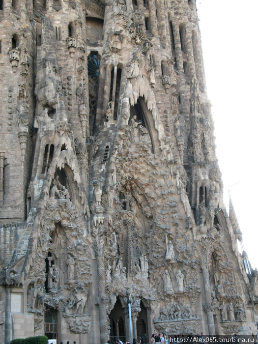 Casa Batllo,Casa Mila,Sagrada Familia Барселона, Испания