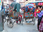 Рикши — самый волнующий вид транспорта (у них часто нет тормозов :-).