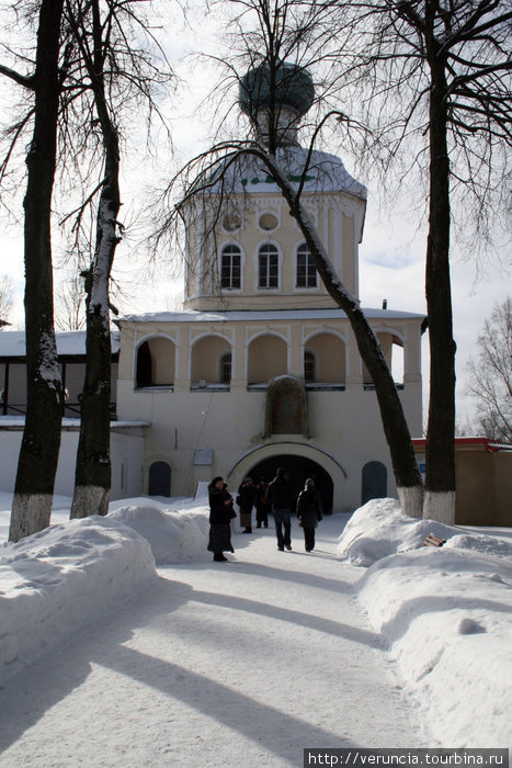 Церковь Крылечко по проекту архитектора Бенуа (1860-1865 гг.) Тихвин, Россия