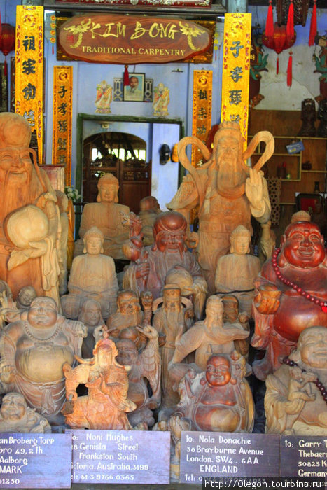 Деревяные изделия с изображением будды  праведных монахов Вьетнам