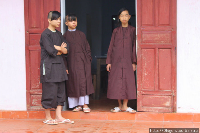 С самого детства приучают к религии Вьетнам