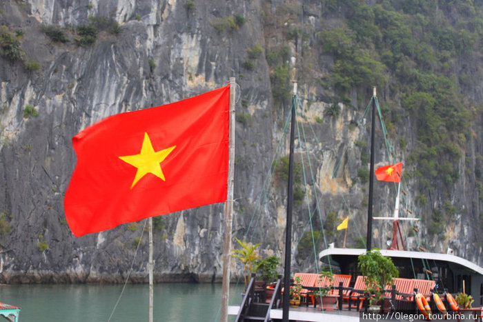 Флаг Вьетнама Халонг бухта, Вьетнам