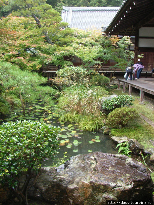 Кионо сингоновско-амидаистское - Храм Эйкан-до Киото, Япония