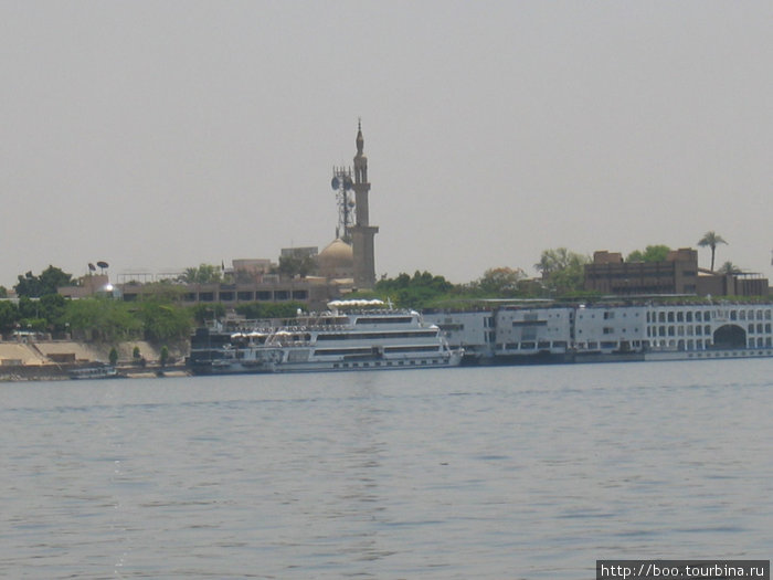 порт Луксор, Египет