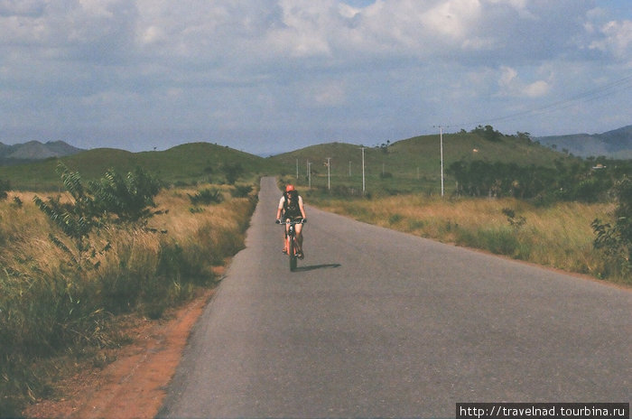 Покатушка на велосипедах в сторону Паухи Санта-Элена-Де-Уайрен, Венесуэла