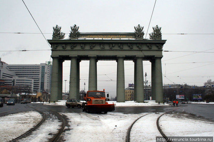 Триумфальная арка на Московском проспекте. Санкт-Петербург, Россия