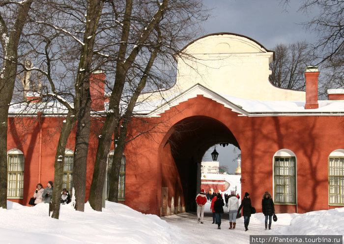 Петропавловка в погожий денек Санкт-Петербург, Россия