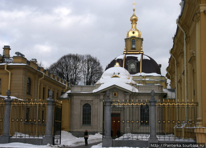 Петропавловка в погожий денек Санкт-Петербург, Россия