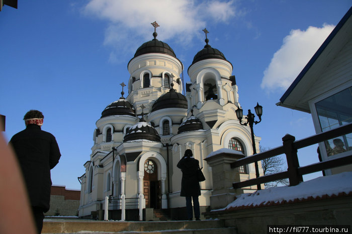 Прогулка по городу и винным подвалам. Кишинёв, Молдова