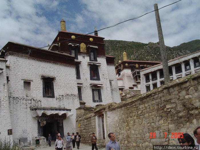 Дрепунг - самый крупный монастырь-университет Лхаса, Китай