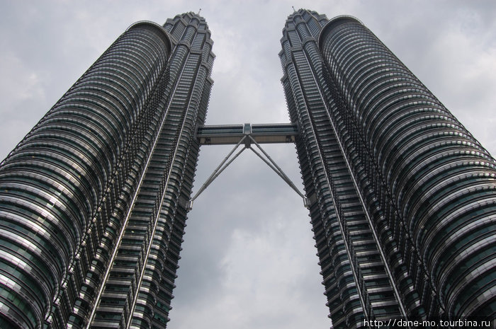 Башни-близнецы Куала-Лумпур, Малайзия