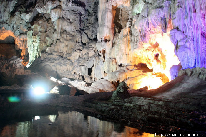 Подземное озеро Халонг бухта, Вьетнам