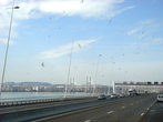 Мост Вашку-да-Гама его общая протяжность 17185 м, длина 420 м.