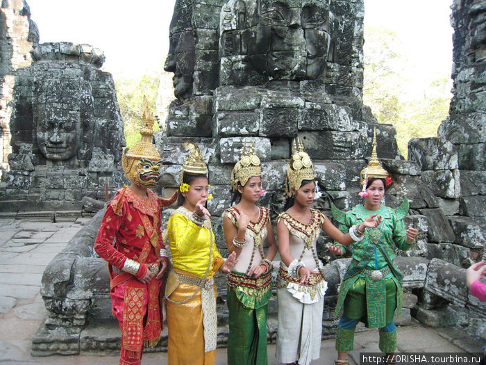 Ангкор Том. Храм Байон. Ангкор (столица государства кхмеров), Камбоджа