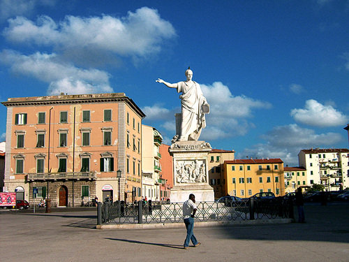 Площадь Республики / Piazza della Repubblica